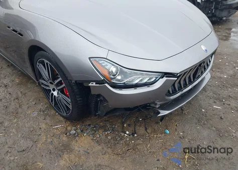 2019 Maserati Ghibli S Q4 из США, поврежденный, VIN ZAM57XSA1K1335535